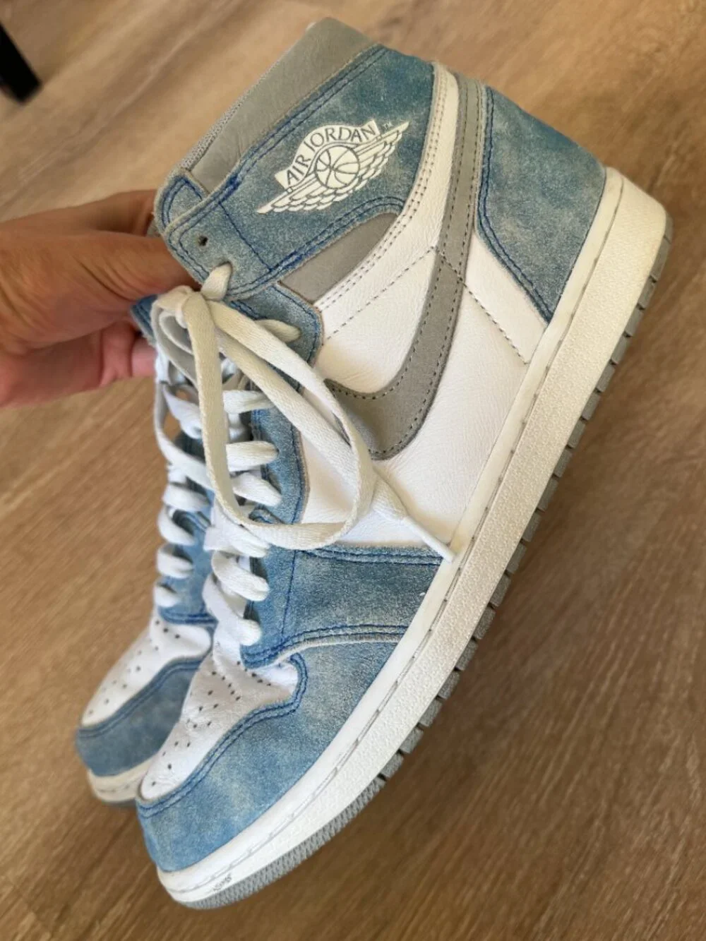Jordan White + Blue Air Jordan 1 Retro High OG 
